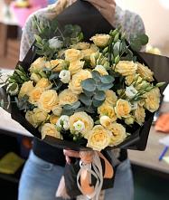 Букет цветов из:  Розы и Лизиантусы в Середе
